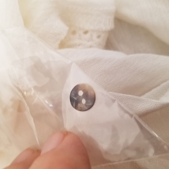 Love Stitch bohemian chic lace blouse - Picture 7 of 10